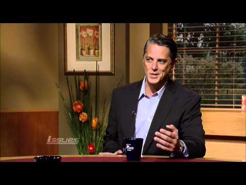 ISSUES: MIAMI BEACH: 100 Years of Making Waves