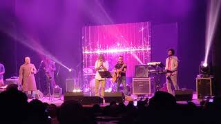 Hairat Hai | Anjaana Anjaani | Lucky Ali | 2010 | Priyanka Chopra, Ranbir Kapoor, Vishal Shekhar