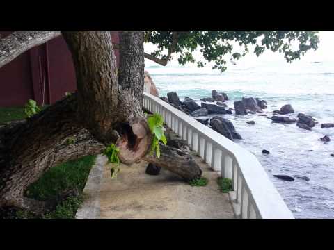 Unawatuna Sri Lanka - Sun n Sea Hotel on The Beach -  A slice of paradise