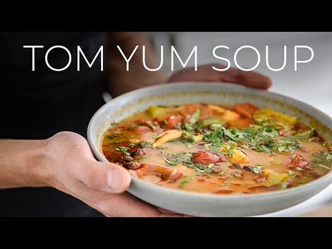 Easy Vegetarian / Vegan Tom Yum Soup