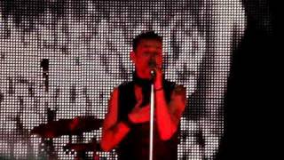DEPECHE MODE @ BUENOS AIRES 2009 Pt.1 Never Let Me Down Again.