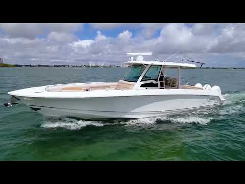 2020 Boston Whaler 380 Outrage Video