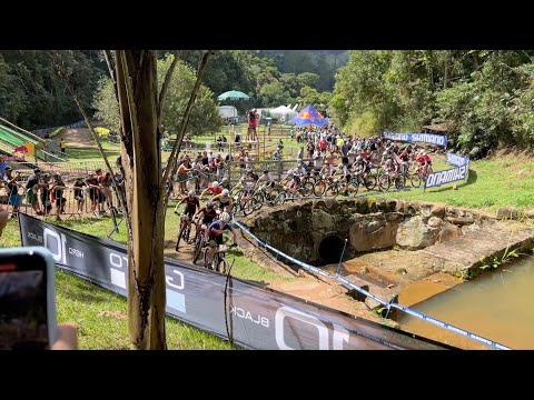 Disputa incrível no XCO Feminino na Copa do Mundo de MTB no Brasil