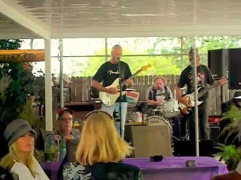 Sunset Blues Revue Band covers Sonny Landreth tune 