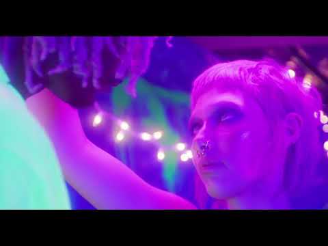 Win and Woo feat. Sara Skinner - Here U R