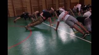Lekcja  wychowania fizycznego z żołnierzami Jednostki Wojskowej AGAT
