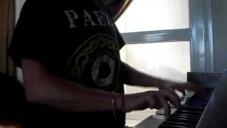 A MEDIO PASO DE TU AMOR ( FITO PAEZ COVER).MPG