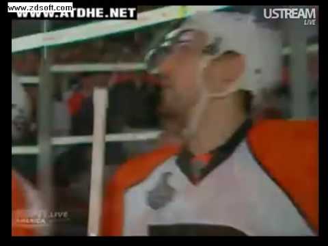 Flyers and blackhawks entrance  and national anthem gm1(scfinals2010)