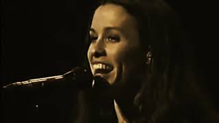 Alanis Morissette  - Princes Familiar live - Detroit 9-12-99