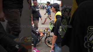 Download lagu story wa HEREX || NAK GAK GANTENG, MINIMAL ISO NGIMBANGI IDAMANMU mp3