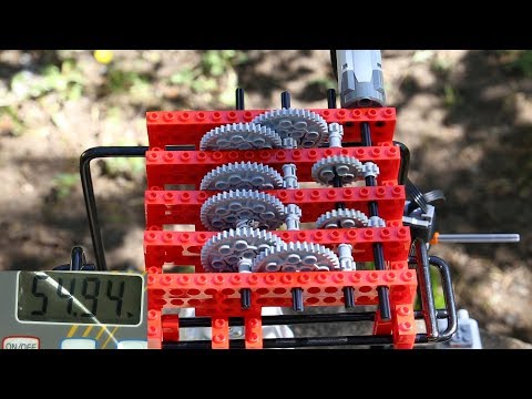 Guy Builds A Lego Gear System That Can Lift Up To 54 Kg