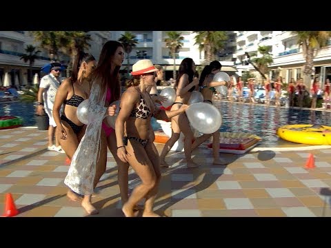 Loja Mos e ler Tullumbacin te bjere, Xing me Vajzat e Instagramit