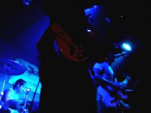 La Abuela Disco - Super Héroe Criminal (En Vivo En Don Paco)