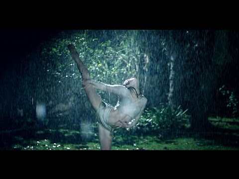 "Young & Beautiful" DANCING IN THE RAIN (Lana Del Rey tribute - starring Sarah Smac McCreanor)