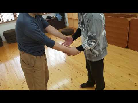 抱球勢からの崩し
