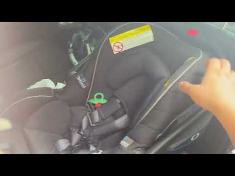 GRACO SnugRide 35 Lite LX Infant Car Seat Review