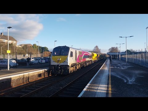 Irish Rail 201 Class 228 working ballast train into Ballymena. 16/11/25.