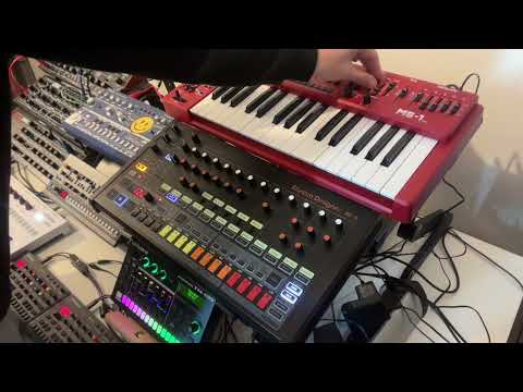 Behringer MS1-MKII mini test (glide sequence with firmware 1.07)