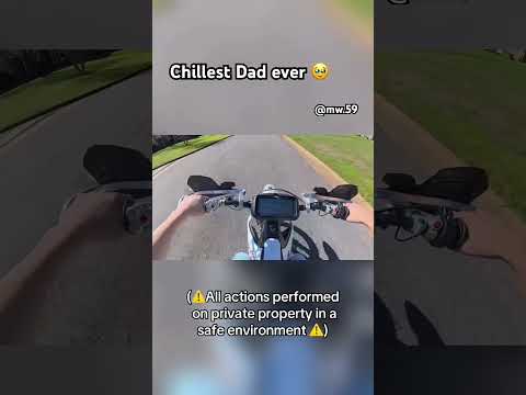 Chillest Dad ever 😀 mw.59 @#surron #starkvarg #ebike #eridepro #dirtbike #dad #electricbike #lbx