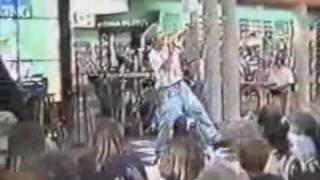 Hanson sing Boomerang in 1995!!