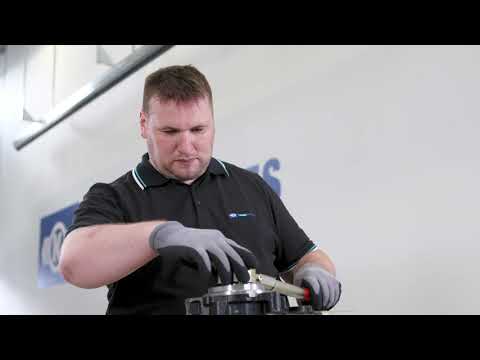 Lamellenkupplung und Betätigungskolben tauschen am Kupplungskompressor MAN