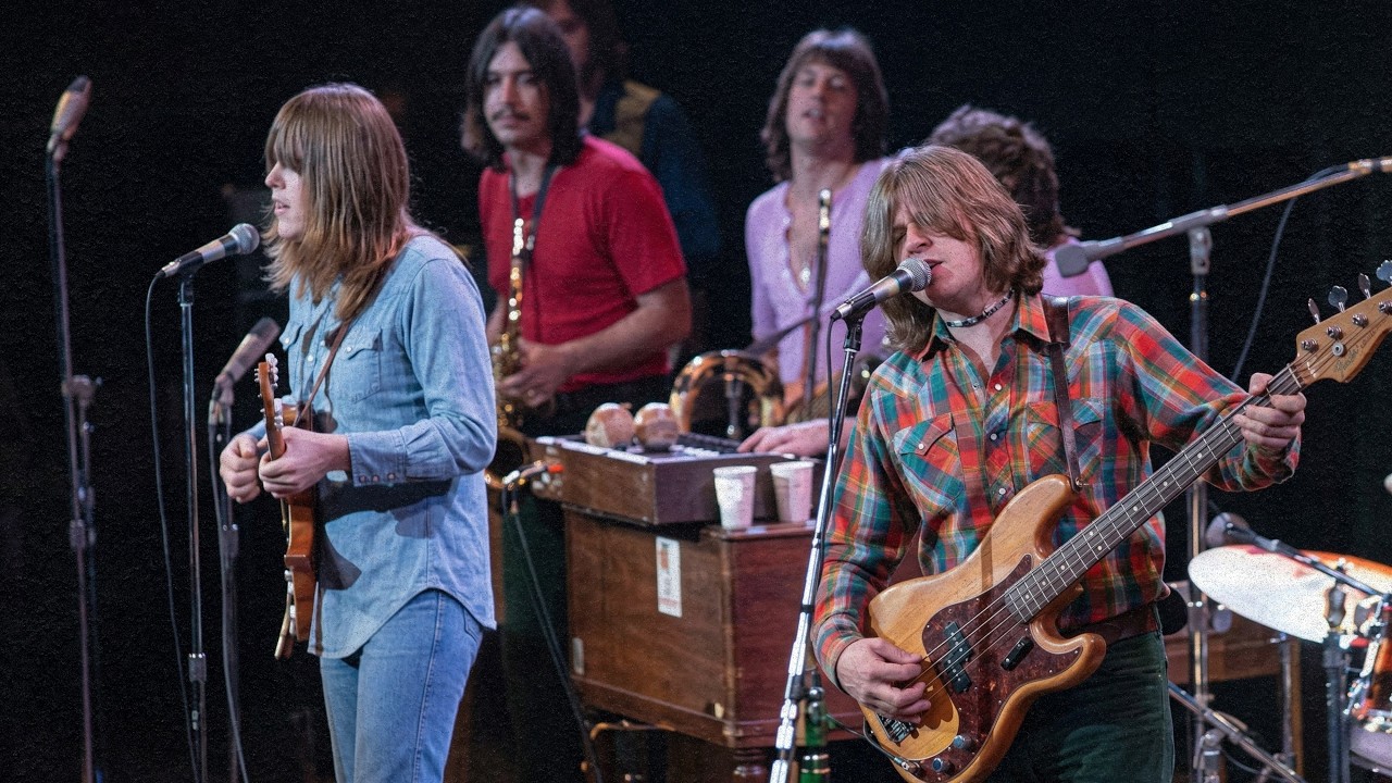 Chicago - 25 or 6 to 4 (Live at Tanglewood 1970) - YouTube