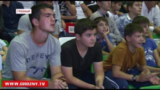 Глава Чечни посетил финальные бои международного турнира по боксу