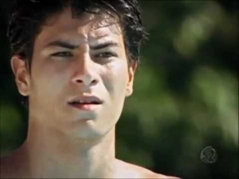 Rebelde  Diego e Roberta se reconciliam com beijo na piscina