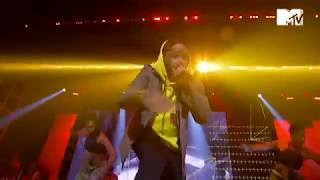 MTV Miaw "conserta" áudio silenciado e publica performance de "AmarElo"