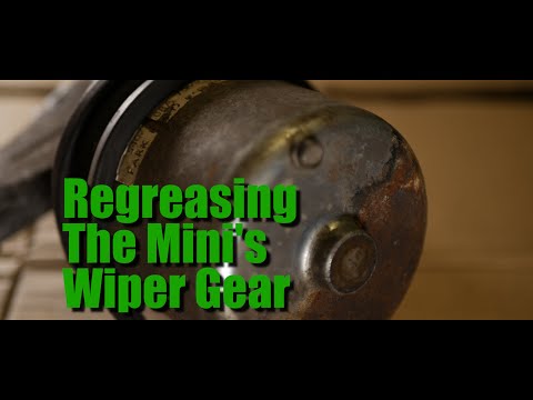Classic Mini: Wiper Gear Greasing