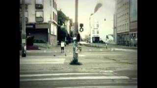 Porwano ludzi z miasta stumostów Music Video