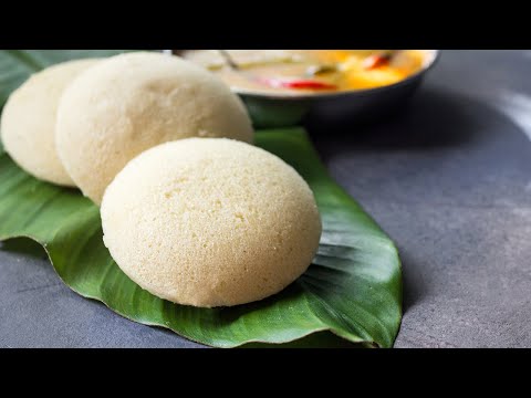 Quick Steamed Semolina Cakes