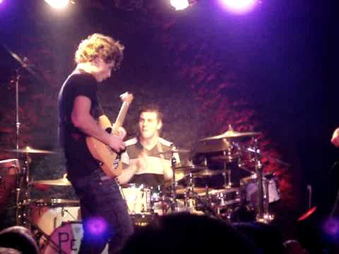 Mattrach Live @Sentier des Halles in Paris 22.11.08 - Canon Rock