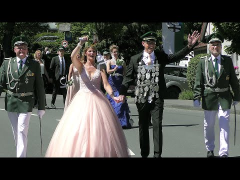 Königspaar Bartsch/Rapp ließ sich feiern (Langenholthausen)