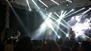 Download lagu Endank Soekamti - Kembali / Wanita (live at Synchronize Fest 2018) mp3 Download lagu Endank Soekamti - Kembali / Wanita (live at Synchronize Fest 2018) mp3