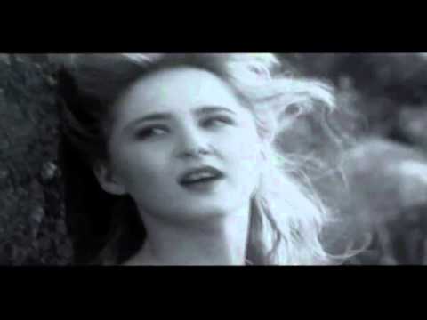 Pınar Aylin Ya Sen Gidip de  -  uzaklara bensizliğe alışırsan