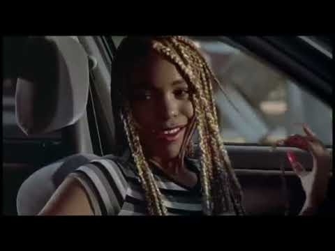 Friday (1995) official trailer still with Ice Cube and Chris Tucker on the porch