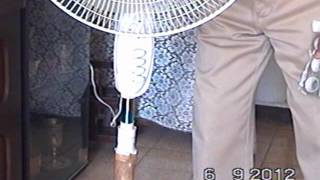 בלימת המאוורר לגלוש למטה (ידידנו היקר משה רצון ז"ל) - התמונה מוצגת ישירות מתוך אתר האינטרנט יוטיוב. זכויות היוצרים בתמונה שייכות ליוצרה. קישור קרדיט למקור התוכן נמצא בתוך דף הסרטון