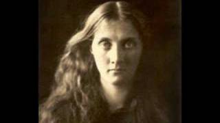 Photography of Julie Margaret Cameron Video