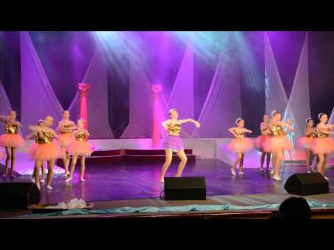 Trupa ARLECHINO - MAMAIA COPIILOR 2015 ( Solista: ALEXANDRA GHERMAN )