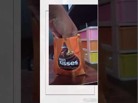 Kisses Chocolate Unboxing 😋😋