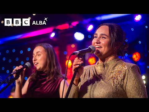 Emma 'Scalpay' Macleod & Claire Macleod le An Uinneag A Rinn Dòmhnall - CNBÙ 2025 | BBC ALBA