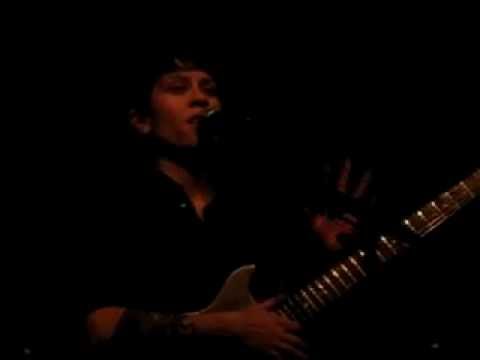 Tegan and Sara - 4/10 GIRLS ARE HOT & First Dates - Cologne (E-Werk) 11/28/09