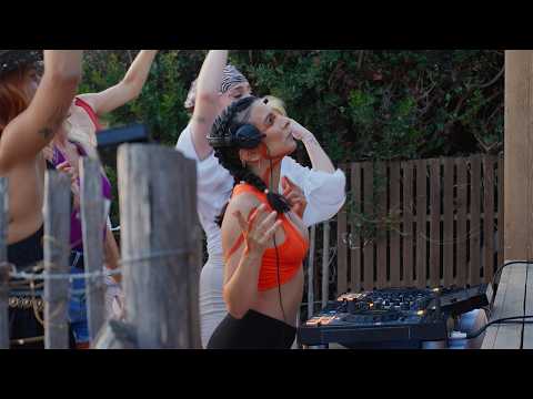 DJ SET DÉESSE NATIVI - A MAREDDA, CAPO            #techno #djset #sunset #corsica #girl #music 