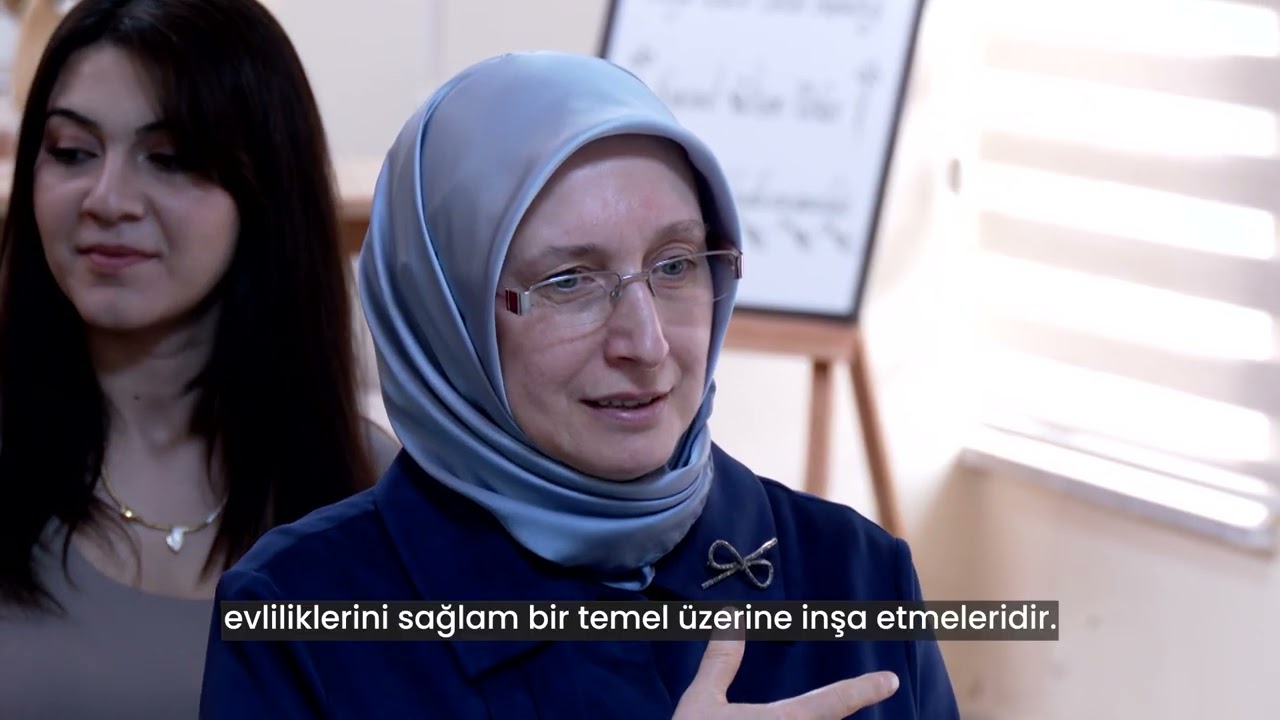 Evliliğe güçlü bir başlangıç yapmak isteyen çiftlerin yanındayız.