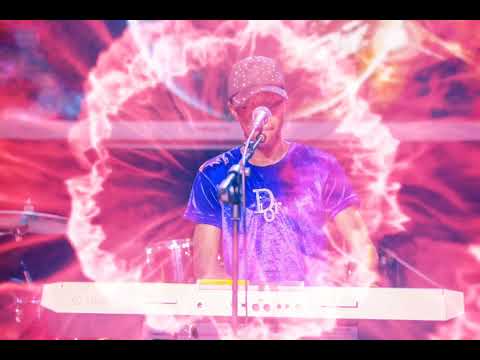 NKUWEEKI IRYN NAMUBIRU VS WINNIE NWAGI cover