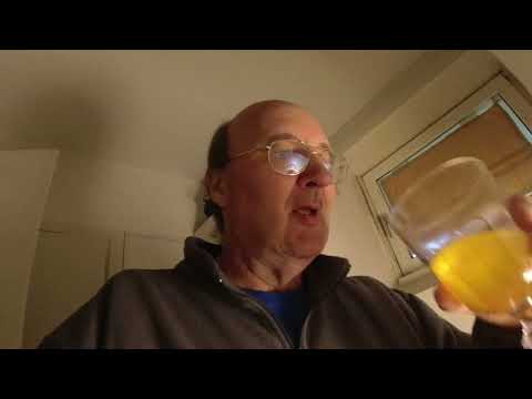 MongoTV_10007 - Spiser Stykke WINERBRØD og ÆSKE CHOKOLADE Fredag Eftermiddag