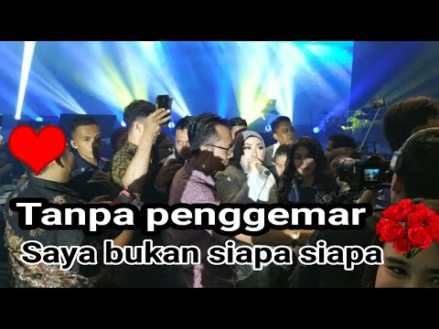 Melly Goeslaw - Menghitung Hari (live)