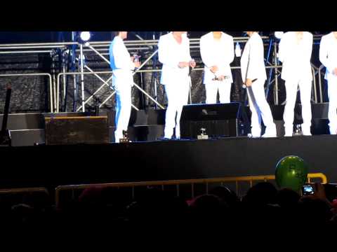 100813 BEAST/B2ST - Question & Answer Time 1 ; Celebration @ Marina Bay [FANCAM]