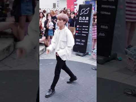 홍대 190715 ❤ 이태영 dob 상남자 (Boy In Luv) 방탄소년단